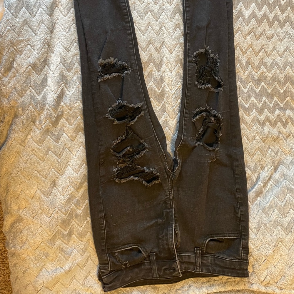 Black skinny jeans